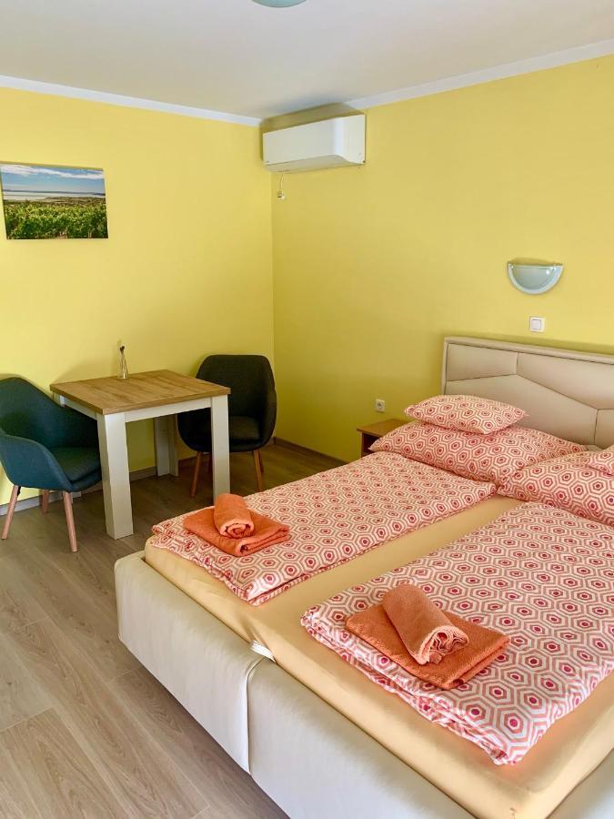 Bed and Breakfast Andrea Pansio à Balatonfüred Extérieur photo